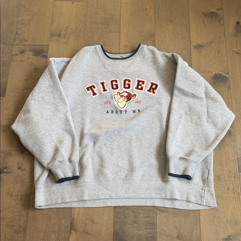 Vintage Tigger It’s All About Me Winnie the Pooh Disney Crewneck Sweatshirt